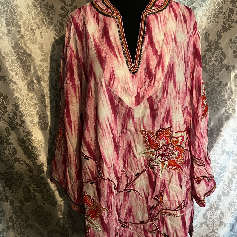 Soft Surroundings Pink and White Embroidered Tunic